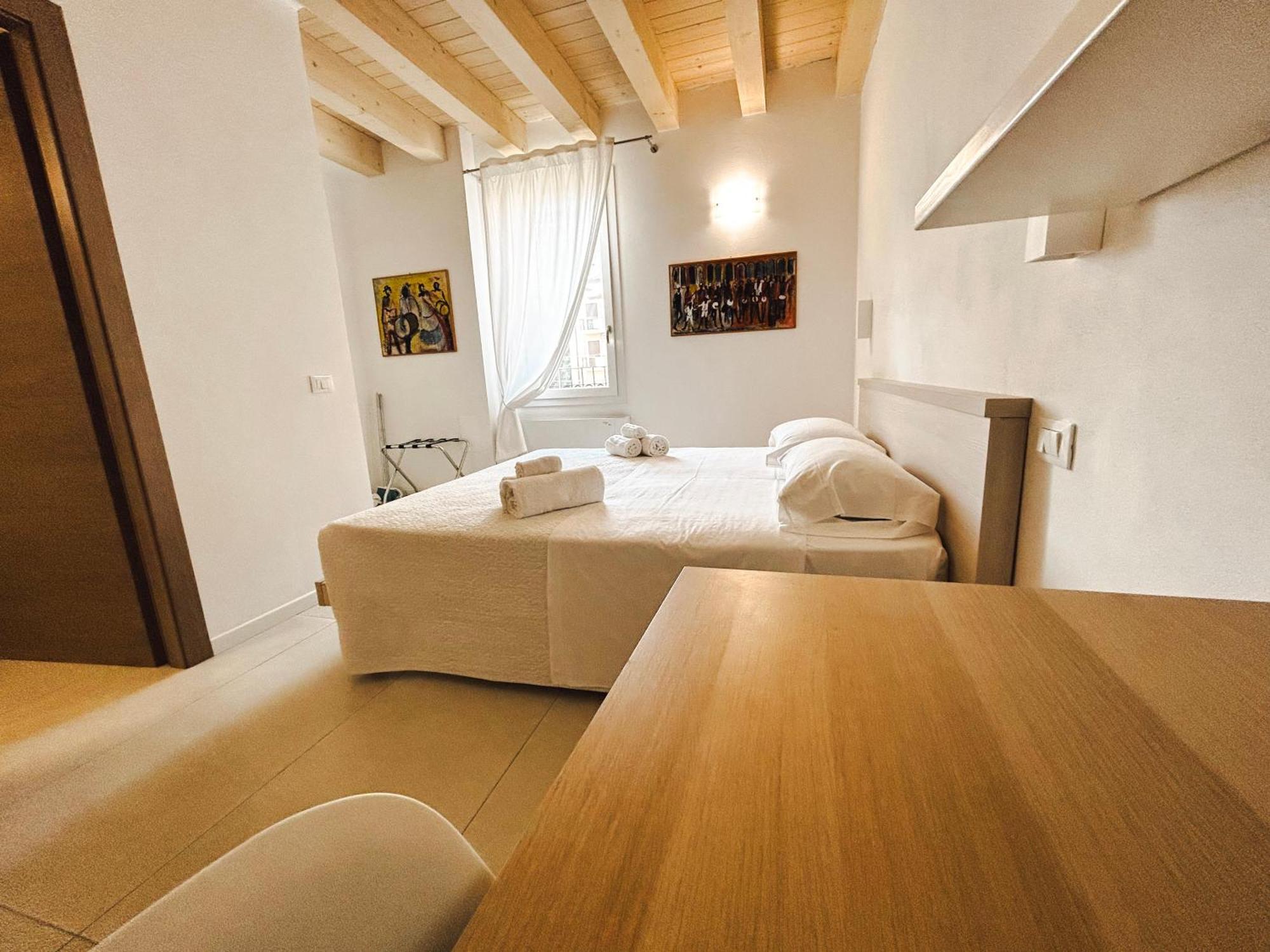 Via Poma Rooms 维罗纳 外观 照片